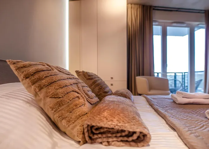 Modern Luxury *